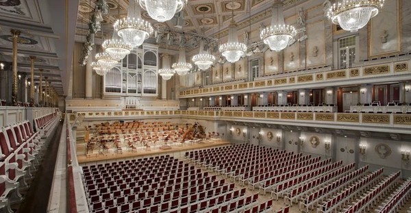 Wien trifft Kiew - Klassische Philharmonie Bonn, Deniola Kuraja