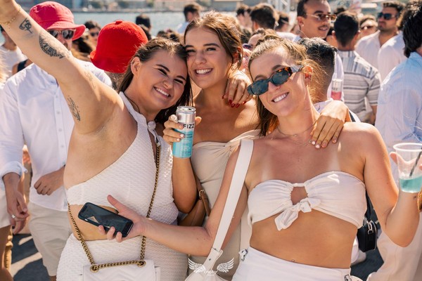 Boat Party | Lucky Presents | ALL WHITE THEME | Open Air Rooftop