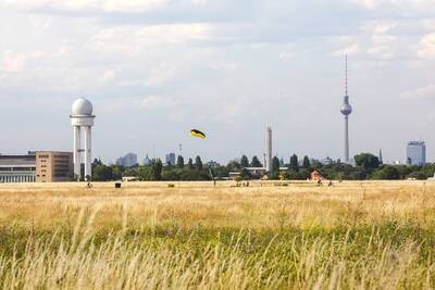 Naturschätze entdecken: Stadtökologie auf dem Tempelhofer Feld - Fahrrad-Tour