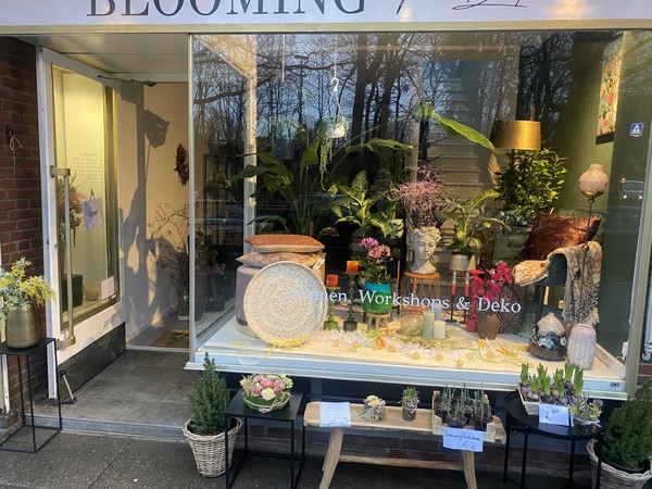 Bouquet Bootcamp - Mai Blumen Strauß binden in Hamburg