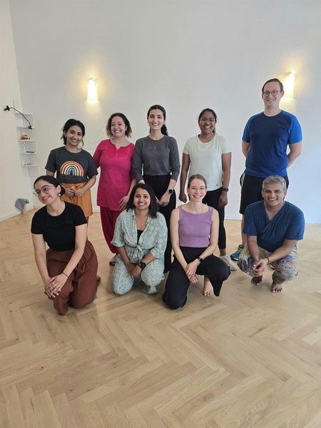 Bollywood Dance Workshop - All Genders -Beginner Friendly - BERLIN