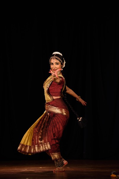 Dr. Sunil Kothari Honorary Lecture: Alarmél Valli on Bharatanatyam Dance