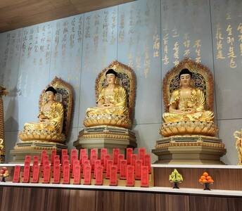 Führung im Fo-Guang-Shan Tempel Berlin