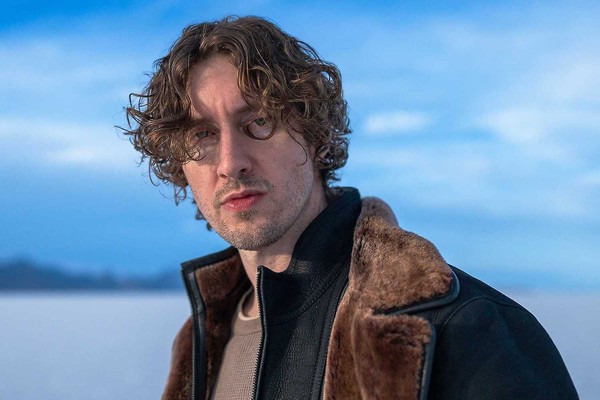 Dean Lewis