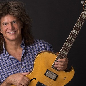 Pat Metheny @ Esplanade Concert Hall