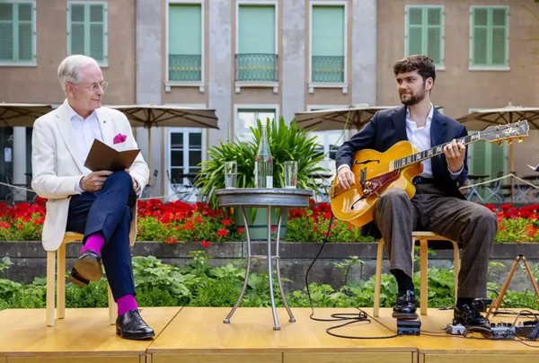 Erich Kästner – „Die 13 Monate“ mit Hans-Jürgen Schatz & Alexander Rueß