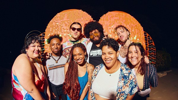 SALSA COMMUNITY DANCE  featuring LAS MARIQUITAS