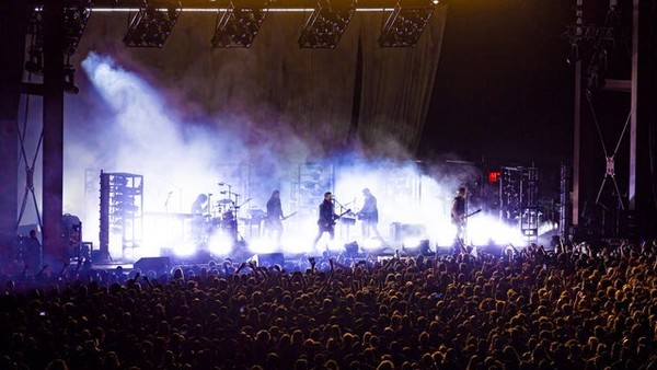 Nine Inch Nails – Peel It Back Tour 2025 | Logen-Seat