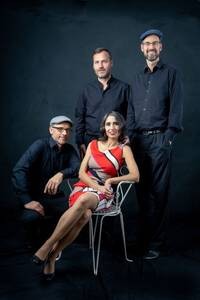 Musik-Salon Luise: e la luna - Storie d'amore