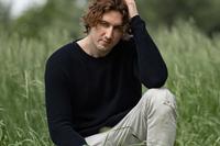 Dean Lewis