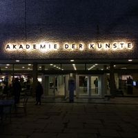 Akademie der Künste - Hanseatenweg